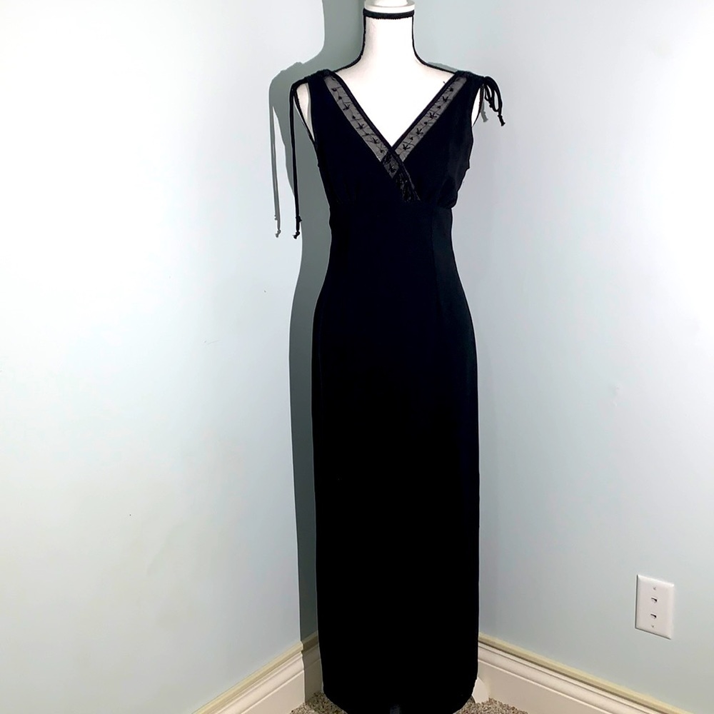 Up front Women's Sleeveless Black Chiffon Shoulder tie Beaded Dress Gown…